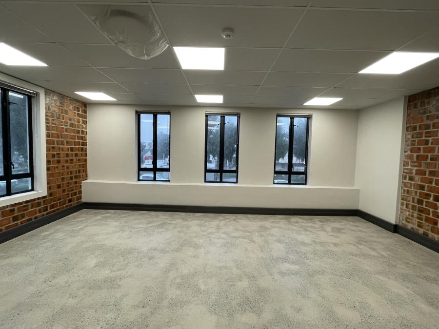 To Let Commercial Property for Rent in Paardevlei Western Cape